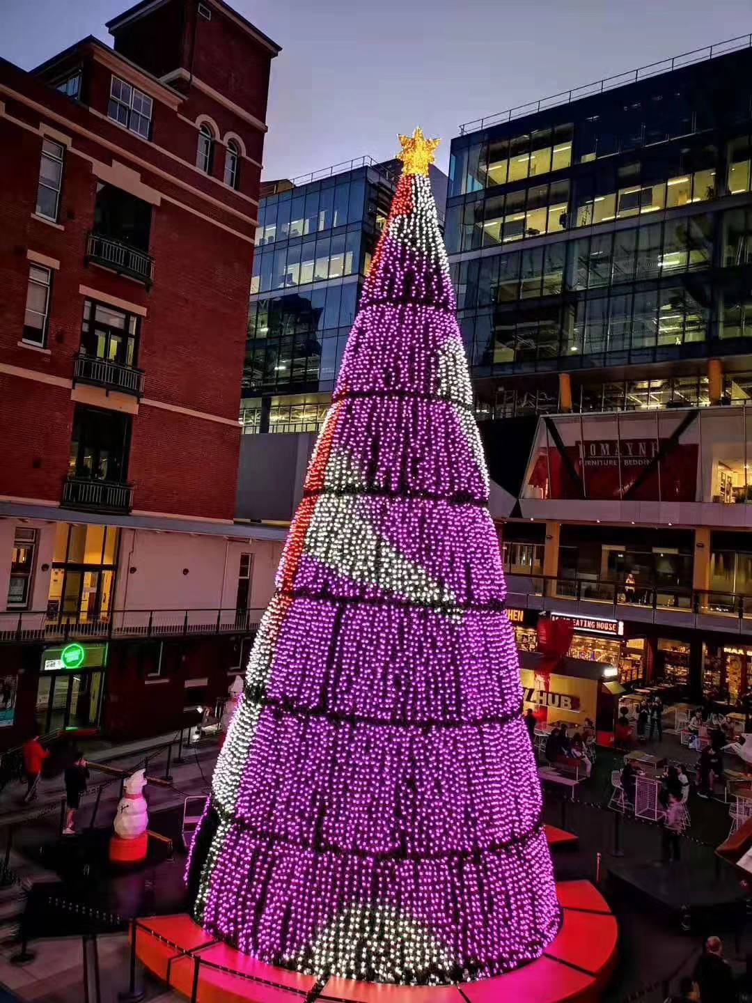 سطوع عالية للبرمجة DC12V WS2811 بكسل جارلاند بقيادة أضواء شجرة عيد الميلاد RGB